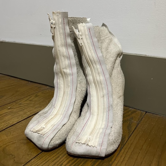 MM6 Maison Margiela off white reversed Anatomic Boots - Picture 2 of 5